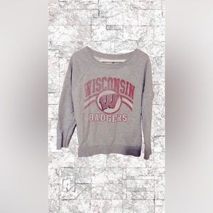 Wisconsin Badgers College Football Women small sweatshirt EUC three square grey